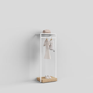 kleiderstangensystem-ladenbausystem-ontario-b65-weiss-mit-podest-1