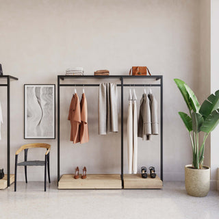 kleiderstangensystem-ladenbausystem-ontario-b165-schwarz-mit-podest-boutique