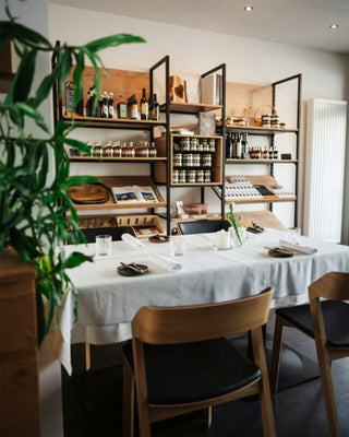 Verkaufsregal-regalsystem-regal-ladeneinrichtung-mandai-design