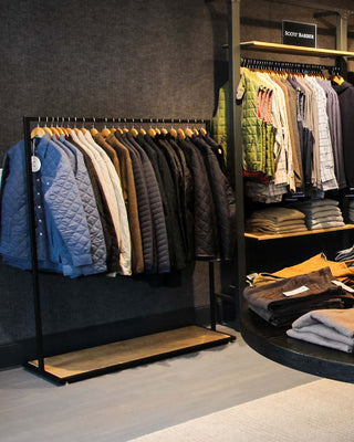 gray-clothier-brooklyn-ladenbausystem-ladeneinrichtung_3