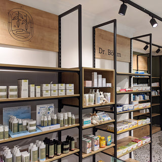 Ladeneinrichtung-Apotheke-Ladeneinrichtung-Verkaufsregal-Mandai-Design