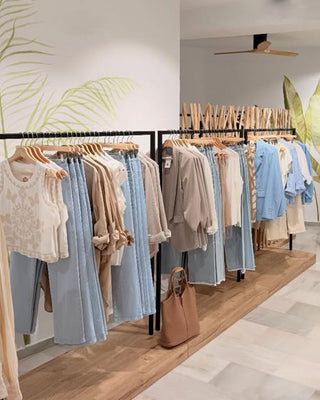 konfektionsstander-mittelraumstander-ladeneinrichtung-kansas-nerja